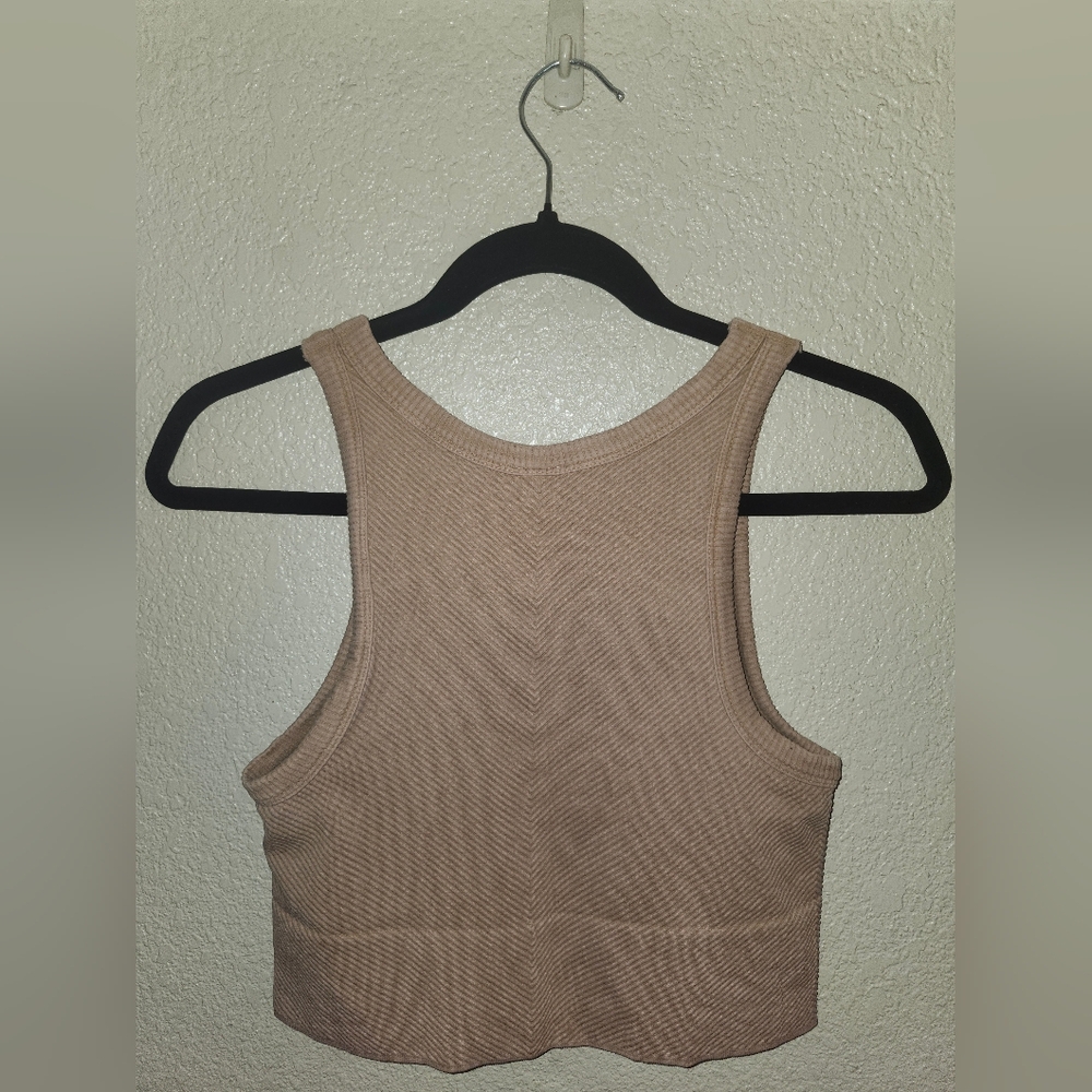 🐚GUC Nikibiki "Chevron Ribbed High Neck Crop Top" in Vintage Sandshell🐚 One Sz - Picture 8 of 9